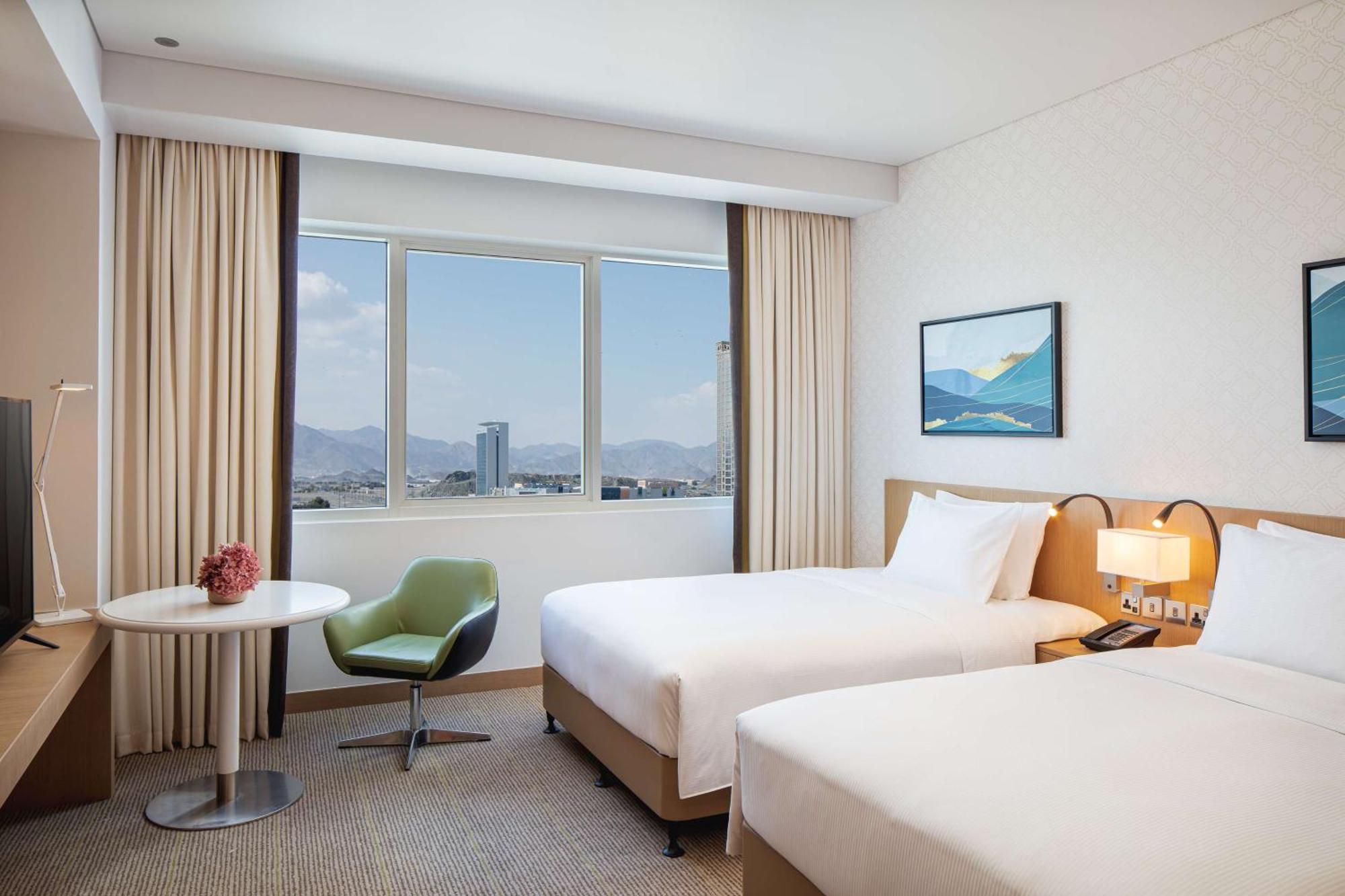 Doubletree By Hilton Fujairah City Exterior photo
